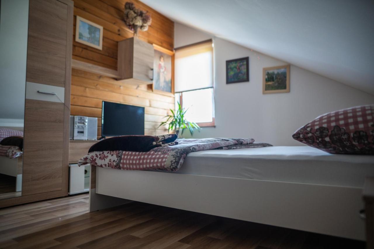 Apartma Med Vinogradi Ljutomer Kültér fotó