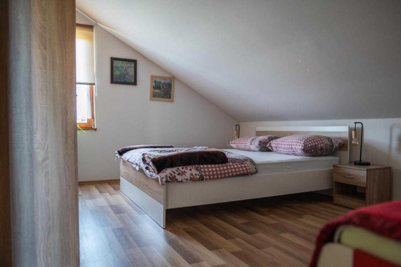 Apartma Med Vinogradi Ljutomer Kültér fotó